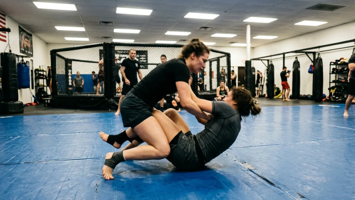 INVICTA ALL FEMALE MMA PPV RESULTS & CRIS SANTOS
