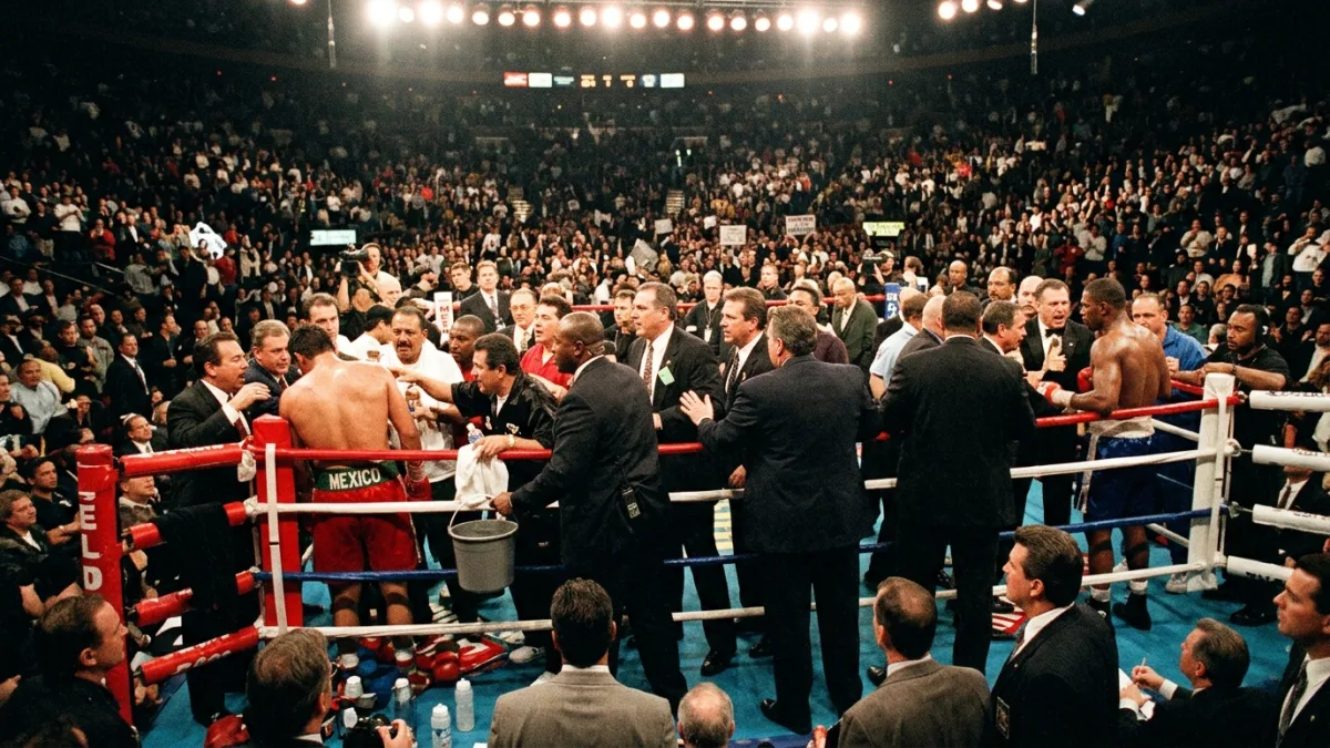 Bowe vs Golota, 1996: Low Blows, a Garden Riot and a Rematch That Ended the Same Way