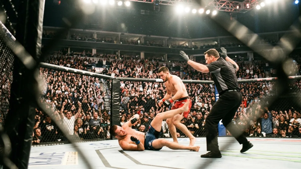RUMBLE UPSETS GUS IN UFC ON FOX 14 MAIN EVENT