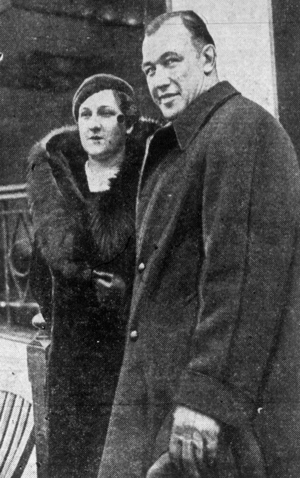 Jack Sharkey standing with his wife in 1933