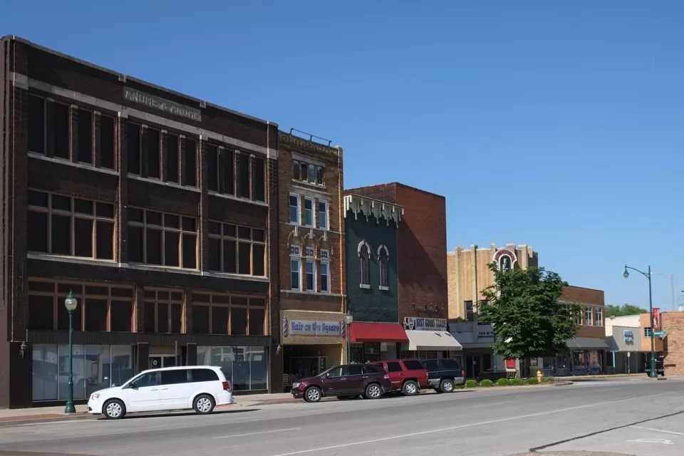 Town square in Jacksonville, Illinois with historic brick buildings