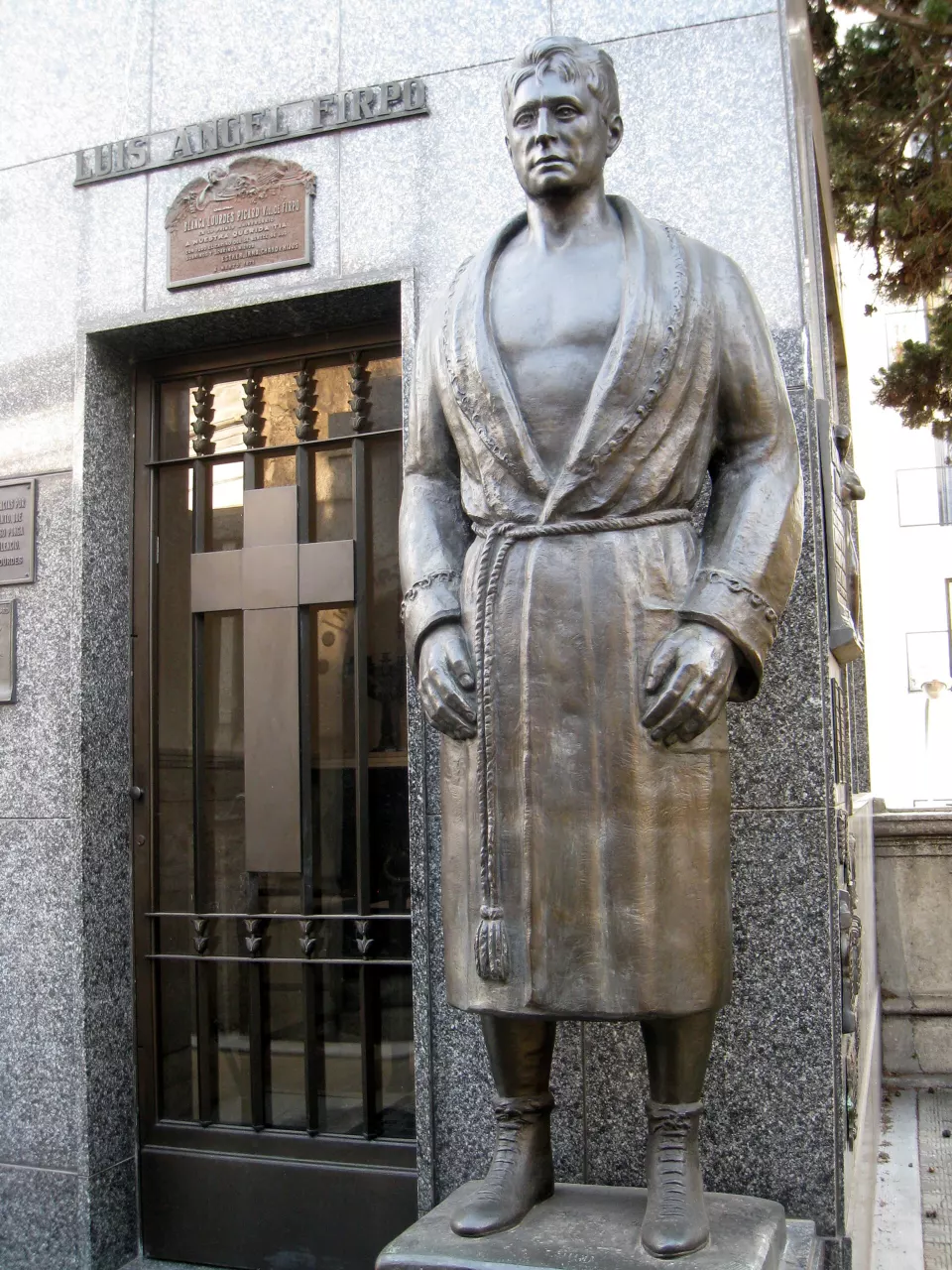 Luis Ángel Firpo's tomb at La Recoleta Cemetery