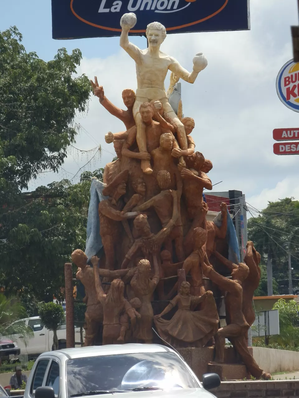 Memorial to boxer and Managua mayor Alexis Argüello