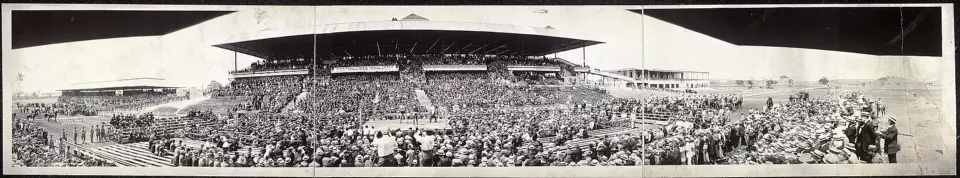 Panoramic view of the crowd and ring at the 1915 Willard-Johnson fight in Havana