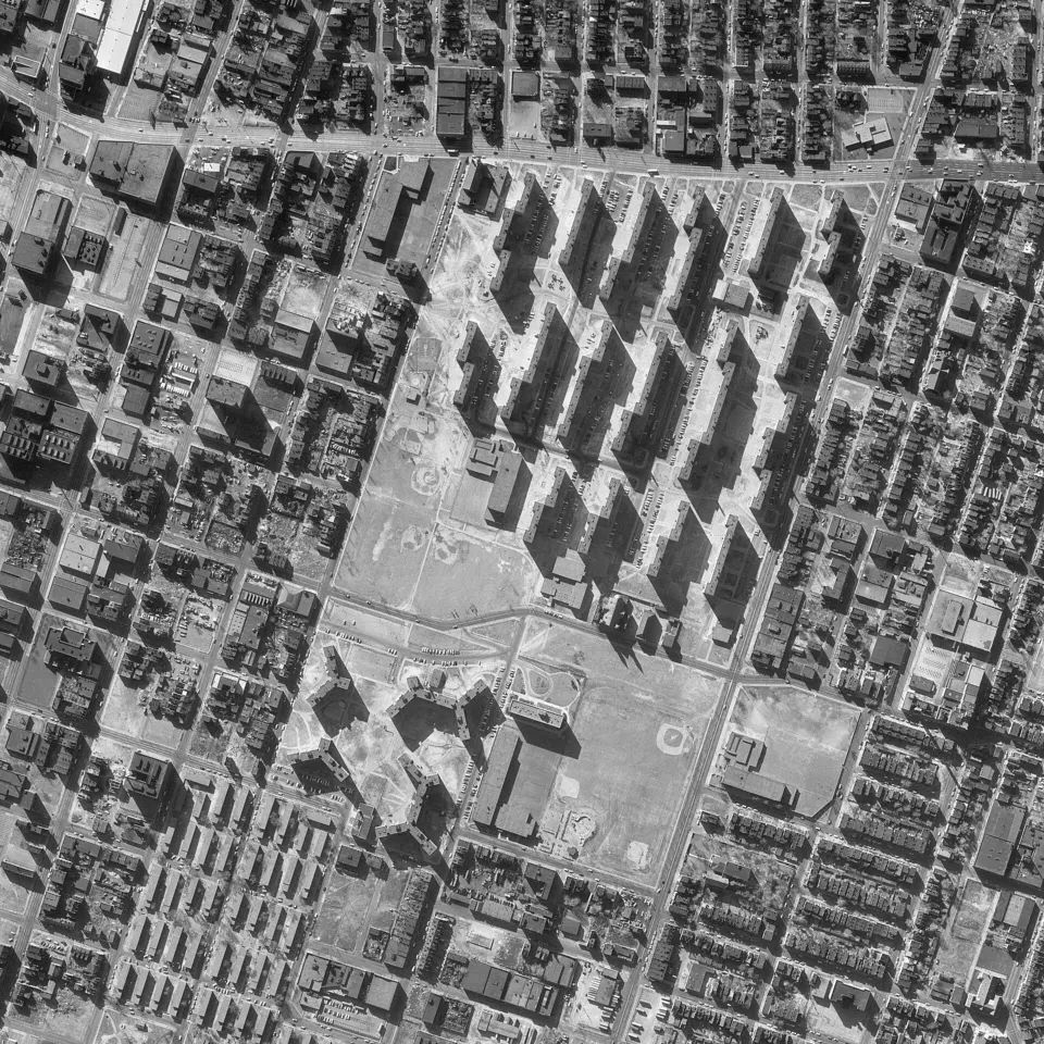 Aerial view of the Pruitt-Igoe housing towers in St. Louis, 1968