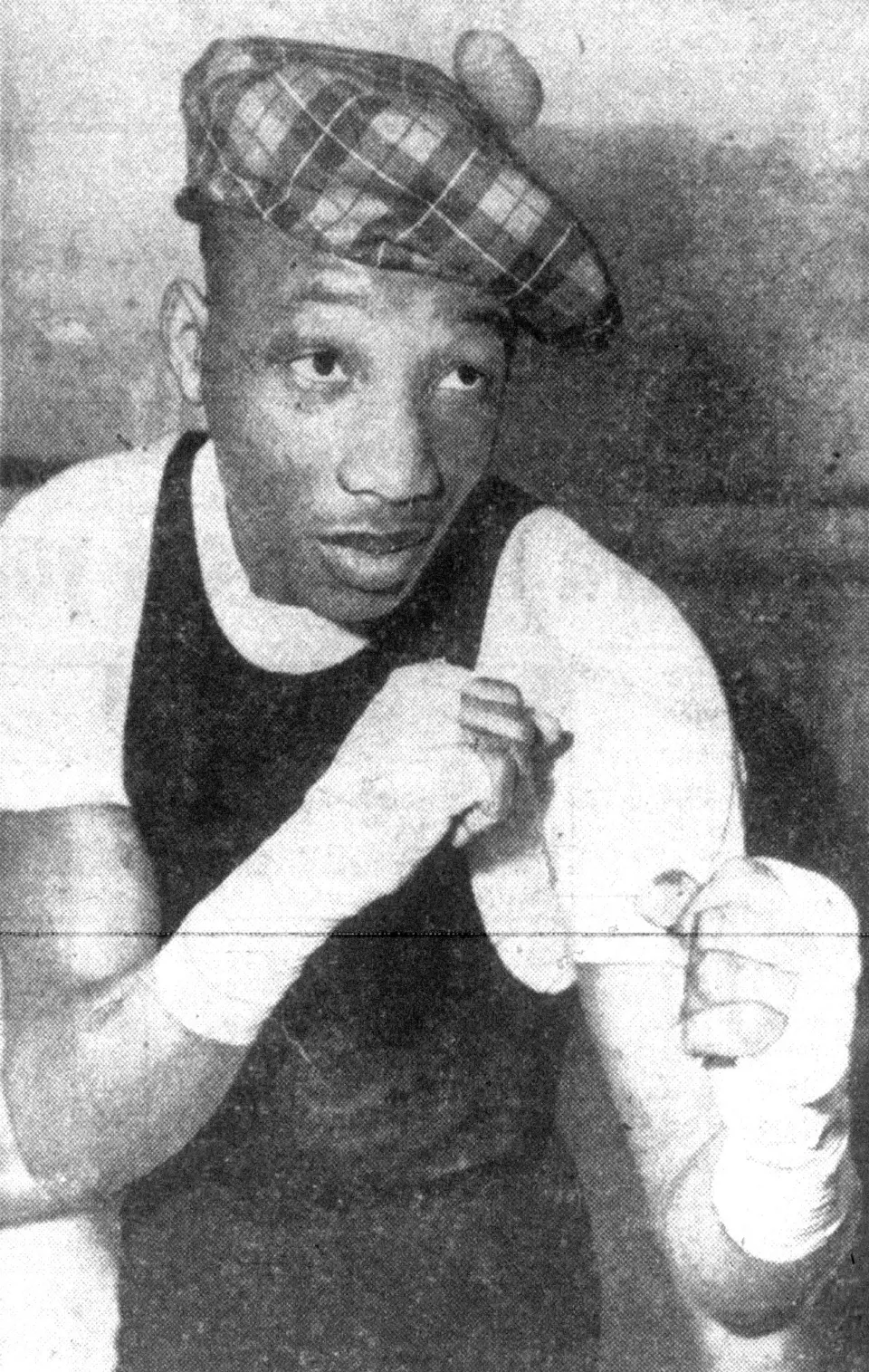 Sandy Saddler photographed in 1951