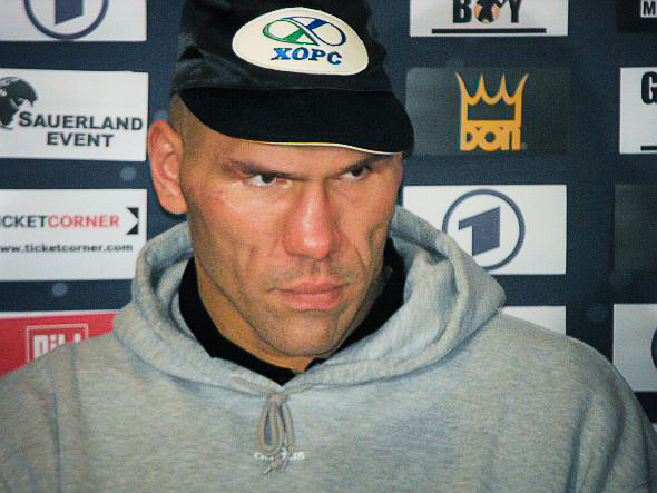 Nikolai Valuev photographed after the Haye fight in 2009