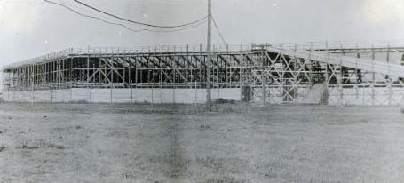 Large octagonal wooden boxing stadium in Toledo, Ohio, in 1919