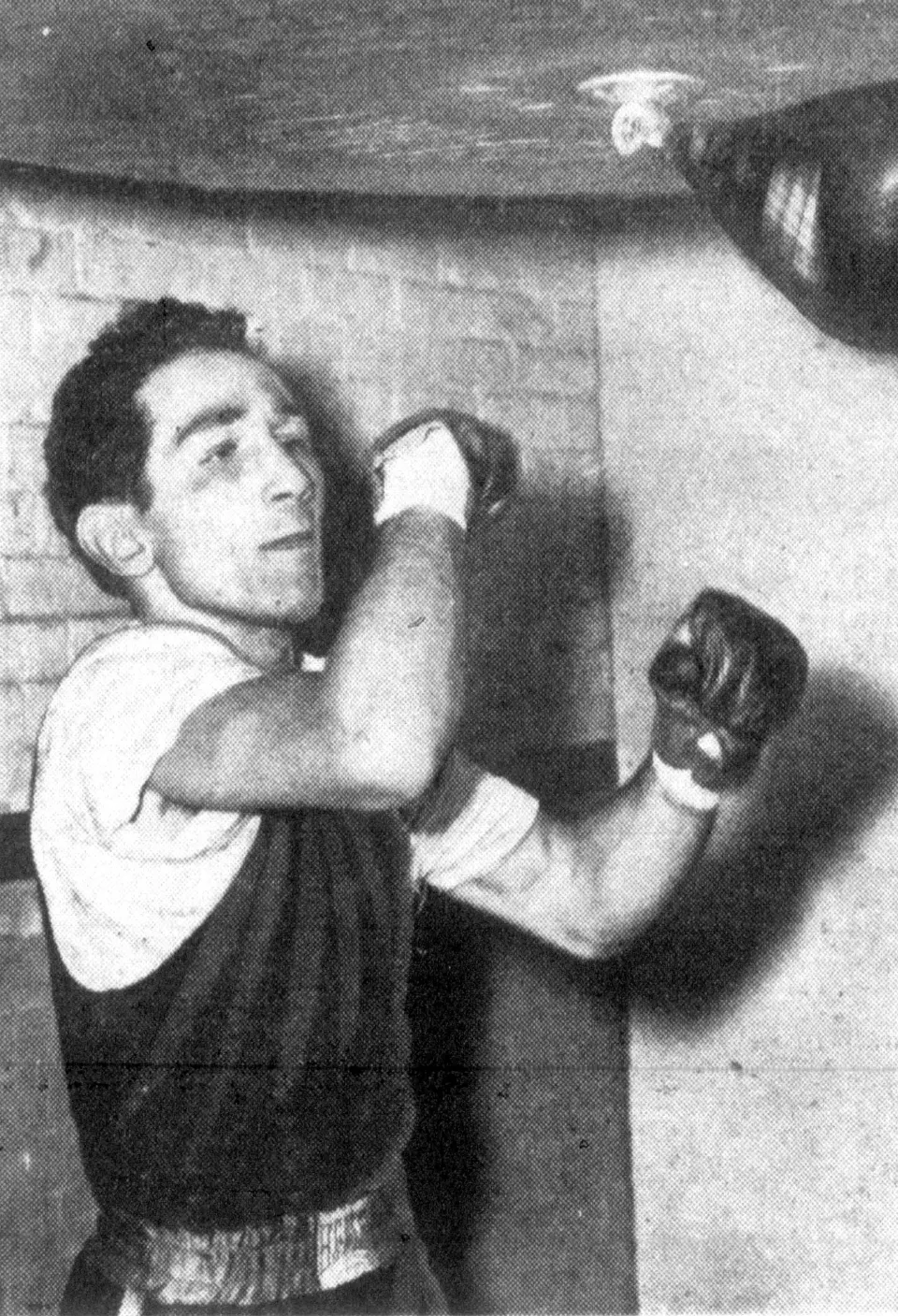Portrait of featherweight boxer Willie Pep in 1950